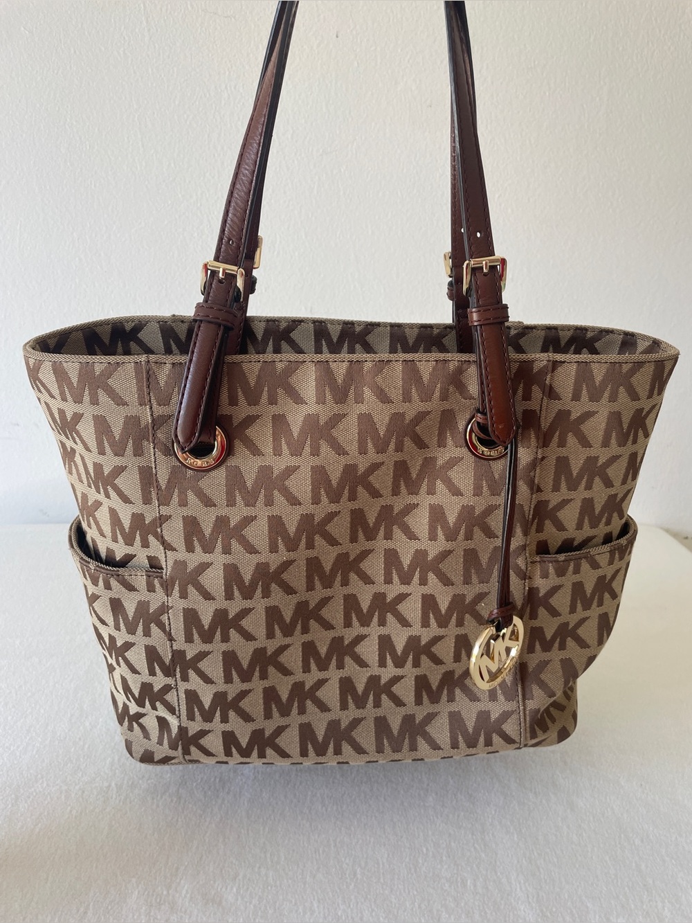 Michael Kors Jet Set Zip Top Tore- Tan and Brown MK Monogram